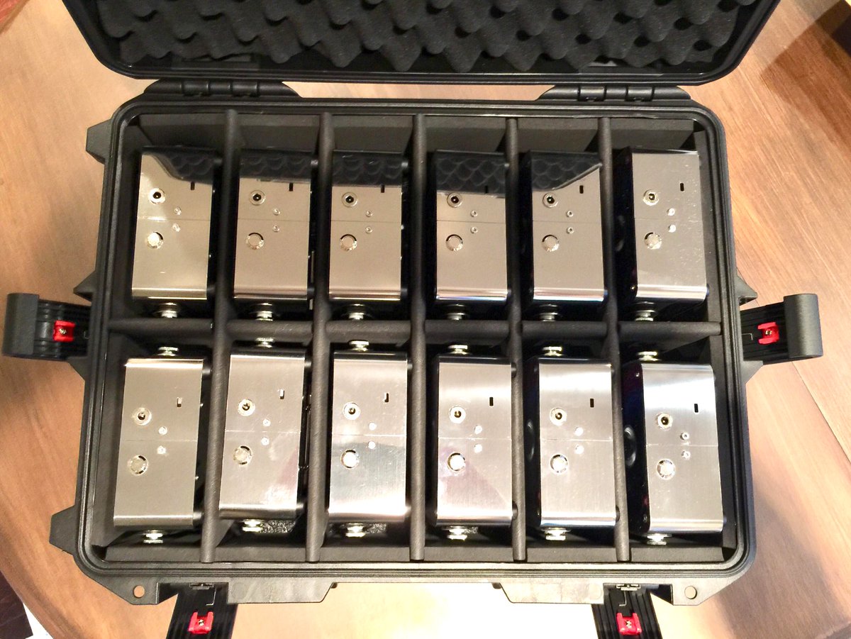 proxdirect's tweet photo. This VaultX dedicated watertight case is all you need for @apelabs_official MAXI lights to the gig. It stores and protects 12 units per case. Has a retractable handle and tough wheels. ๐ท CC: @dj_gerry_kelly #vaultx #proxcases #apelabsmaxi https://t.co/rHIJ2wBe75