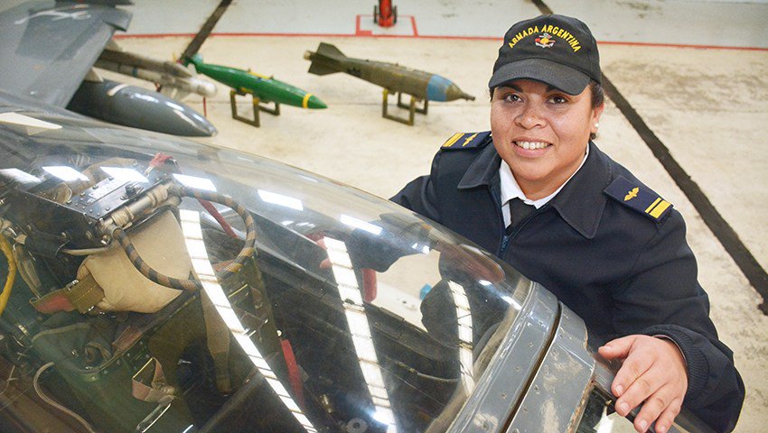 Suboficial Segundo María Luz Juan de Salta capital, pionera aeronáutica: “Me motivó el desafío de hacer algo diferente” periodicoatico.com.ar/2019/10/25/sub…