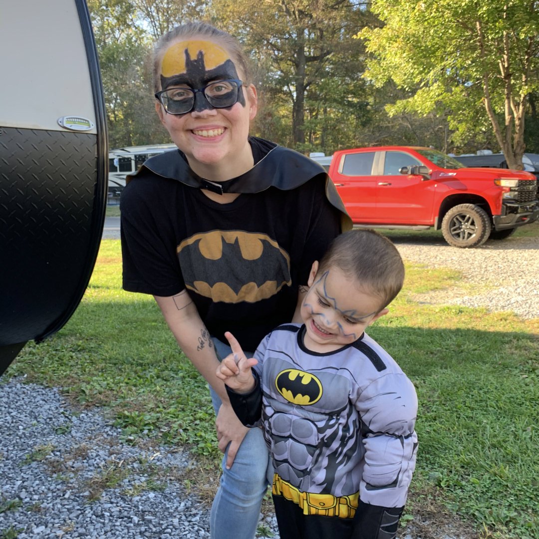 therealmrsortiz's tweet photo. Trick or treating with my little Batman #influenster #influenstertrickortreat #contest #influenster https://t.co/SRTowB0tZo