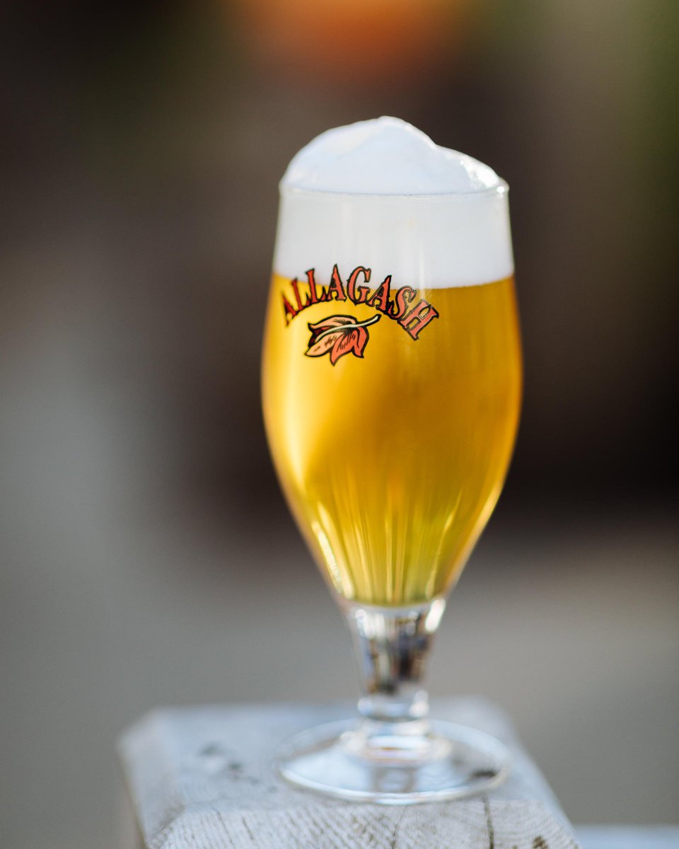 AllagashBrewing's tweet photo. Get a taste of the freshest hops Maine has to offer. Nugget and Cascade hops go into this beer the same day they were harvested in Gorham, Maine. Think notes of melon, pine, and grapefruit in a peppery saison. Now available in our tasting room @AllagashTasting (while it lasts)! https://t.co/X8F24w10g0