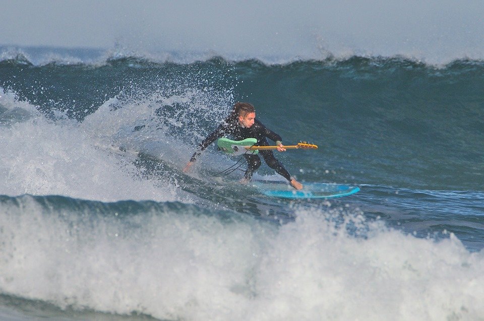 ImAFishCalled's tweet photo. #surfing #fistralbeach #newquay #cornwall #rockNroll https://t.co/qYXid1TFAB