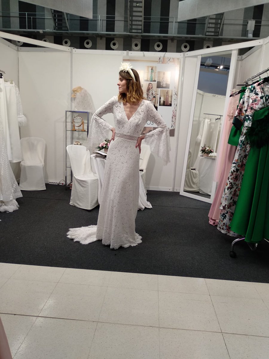 mclassmoda's tweet photo. Arranca #ExpoNoviasAraba #vitoriaGasteiz @gasteizon @RIOSMODA1 @suscomplementos #palaciodecongresosEuropa #Tendencias #modanupcial #todoparaorganizartuboda #profesionales #trabajomodelo @mclassmoda #modelos https://t.co/hQDLJmOLTw