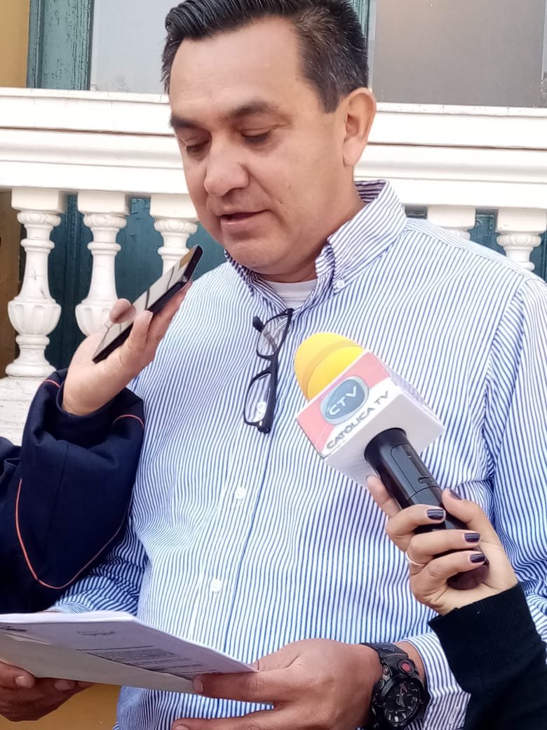 #DeÚltimo 
Senador <a href="/yerko_nunez/">Yerko Núñez Negrette</a> presenta denuncia de fraude en el #TREP a la Misión de Observadores Electorales.
<a href="/JUANCARLOSARANA/">JUAN CARLOS ARANA</a>