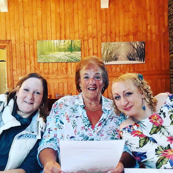 _MoreHarmony's tweet image. Heartbroken to announce we lost one of our members, last night. Barb sang bass and was loved for her warmth &amp;amp; sense of humour. We were all together last night, enjoying her fabulous company &amp;amp; to wake to news of her sudden passing was devastating. Barb, we love you. xxx