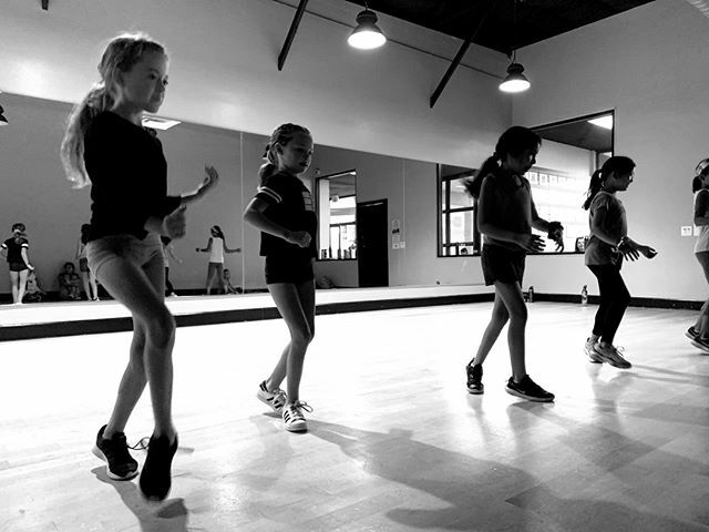 ImpactLosAl's tweet photo. Working together in class means that we cheer each other on and build our confidence through the challenges!⁠
#idcdancefamily⁠
#impactdancecenter #dancestudio #welovedance #communityovercompetition https://t.co/uvddAFhTkA https://t.co/VaDpxXKwlo