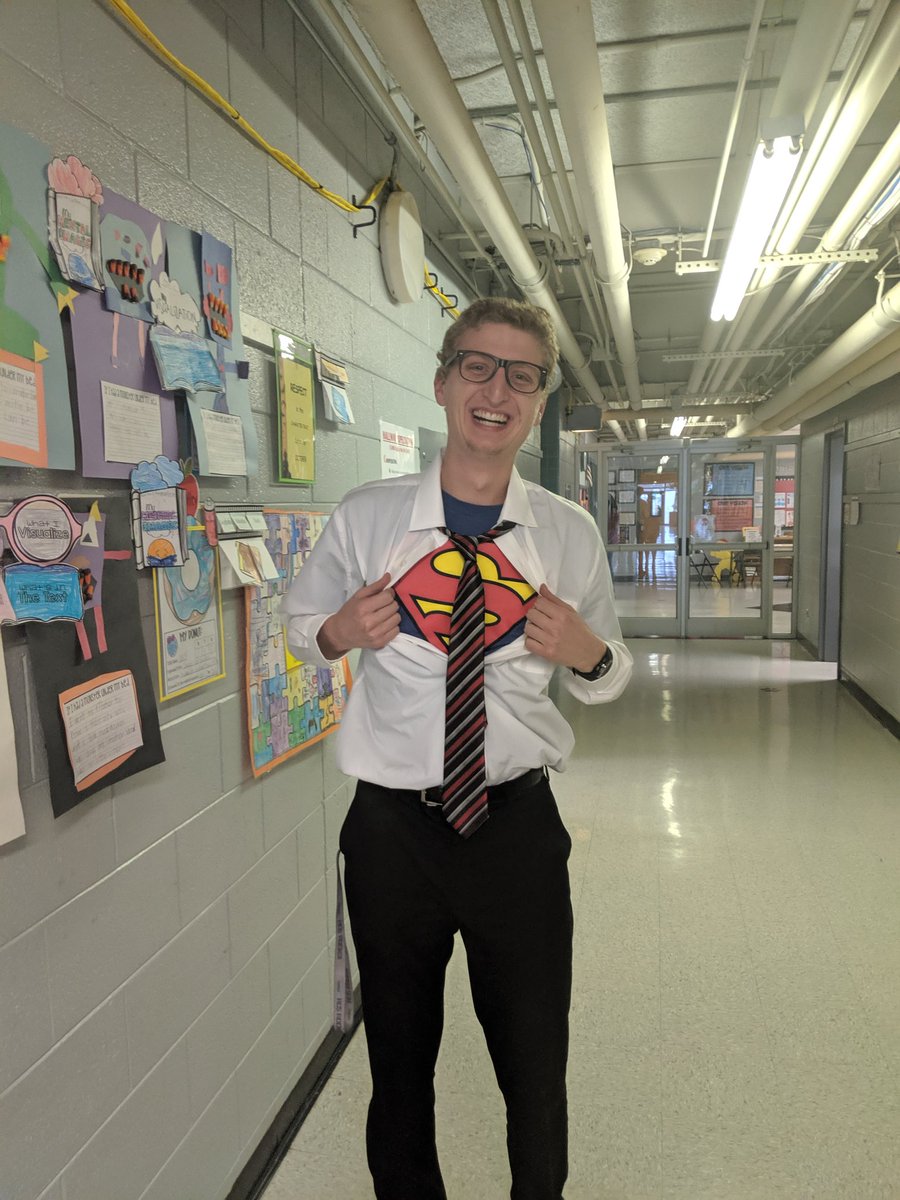 Kdnelson01's tweet photo. Be a hero...don't to drugs! #RedRibbonWeek #letyourmindsetthestage @CESPantherCubs @RCS_NC https://t.co/c5f1LWLLAc