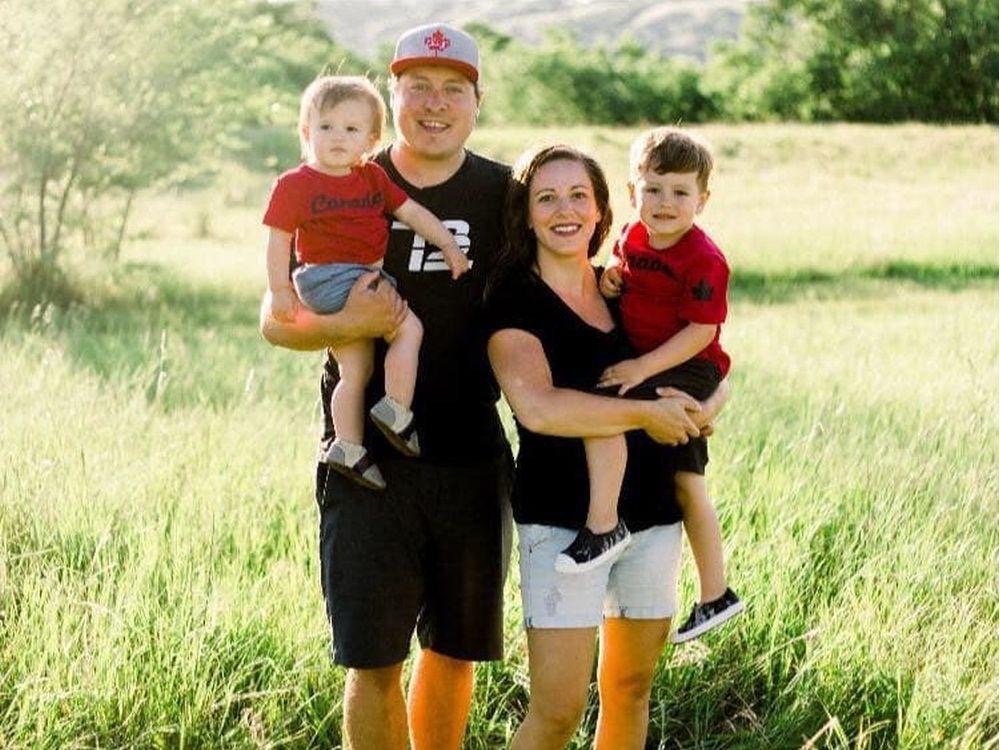 BladesHockey's tweet photo. Our community has been shaken this week after the passing of Aly Jenkins. In support, we will be donating the proceeds from tonight's 50/50 to the Jenkins and Johns family. 

If you would like to support directly: https://t.co/jsIsN79Avh https://t.co/suuPjkqcWF