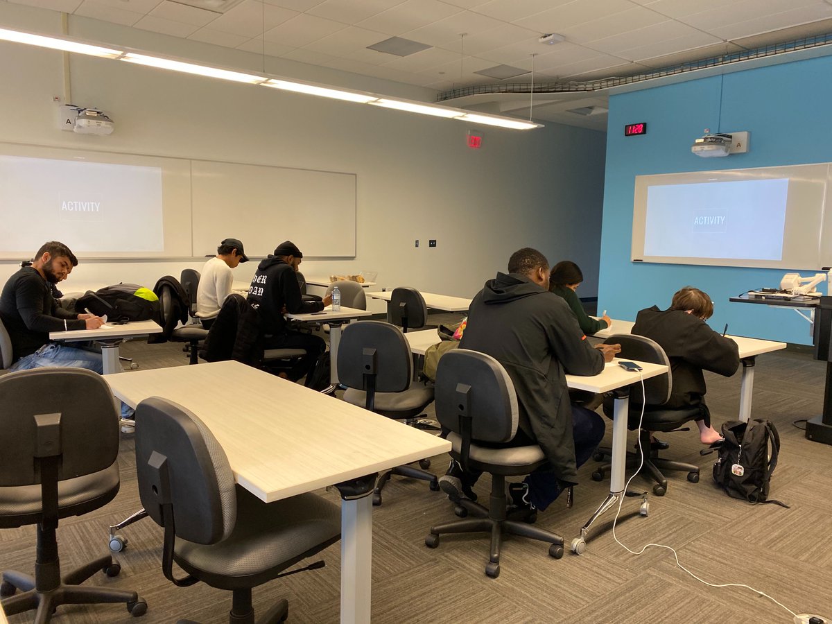 the_ssu's tweet photo. Some of our student staff are taking this #ReadingWeek break to work on their public speaking skills - to better advocate for you and your needs. @soapboxmoments_ is here, teaching them to unpack and overcome the fear of public speaking 🗣️

#SpeakerToLeader #MySoapBoxMoment https://t.co/blqJZO3PEF