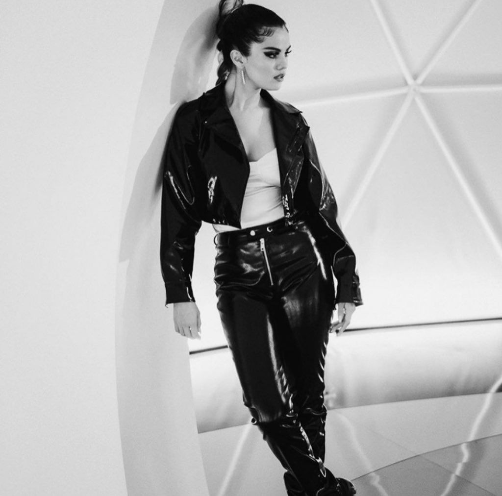SelenaMedia's tweet photo. IG | aleenkeshishian: https://t.co/4cAA46NYNr