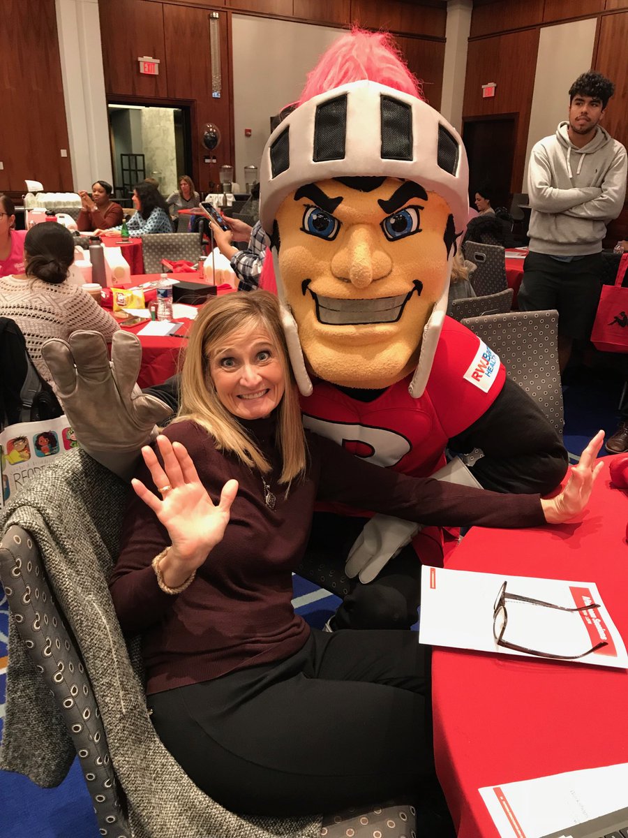 dunn_lisam's tweet photo. Loving the Rutgers reading and writing workshops! #centerforliteracy#rutgersrradingandwriting https://t.co/QwlGVdZEFo