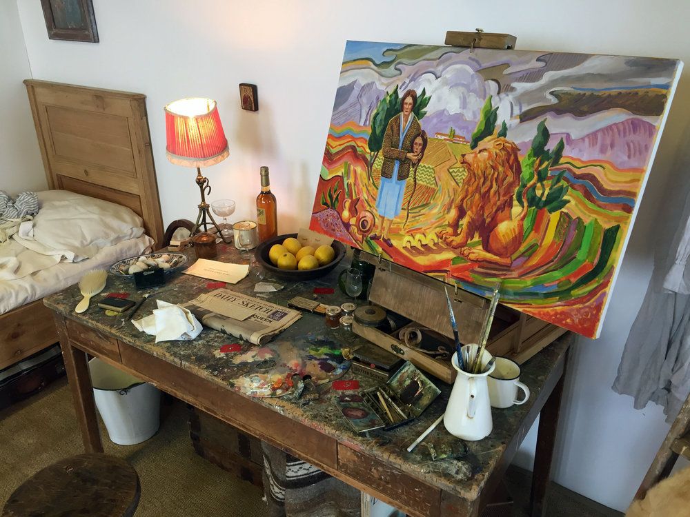 PaperNationsUK's tweet image. Our final recipient is Lucy Telling, co-founder of @Stand_stare. Her extensive list of projects can be found on buff.ly/2OKJC7E, including a recreation of two sets from The Muse by Jessie Burton using touch technology to trigger audio extracts from the book.