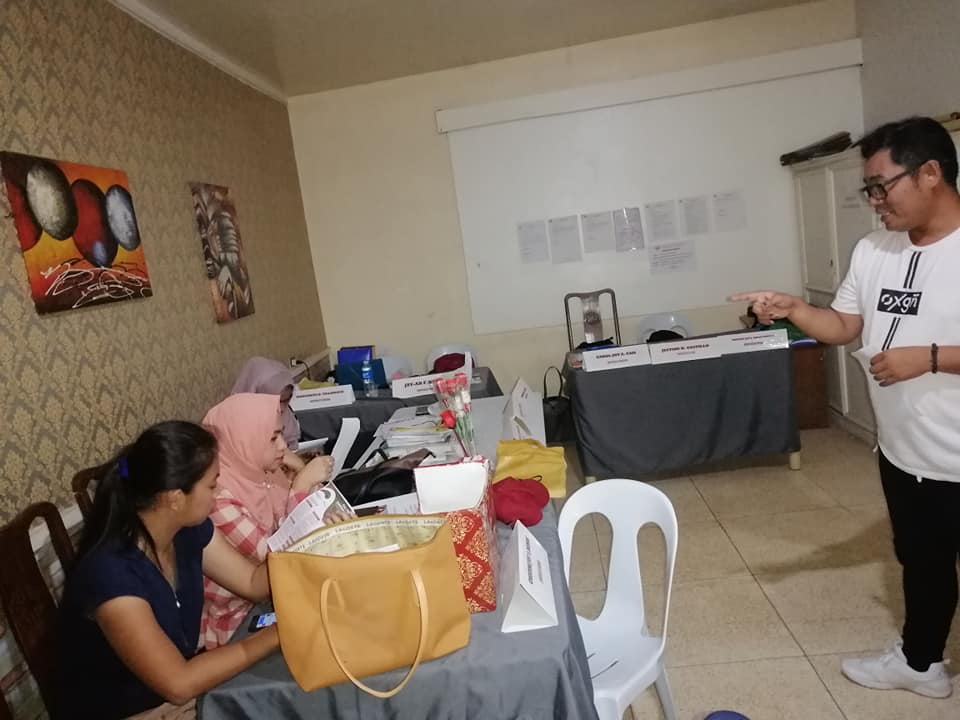 pylp1619's tweet photo. PYLP Adult Leader Alum, Jay Sakar, organized an info session for aspiring Adult Leaders Applicants in Basilan.  This is the PYLP SPIRIT!
#PYLP17
#PYLPAdultLeaders
#BASILAN
#ILeadForMindaNOW https://t.co/vIGTkp7vKk