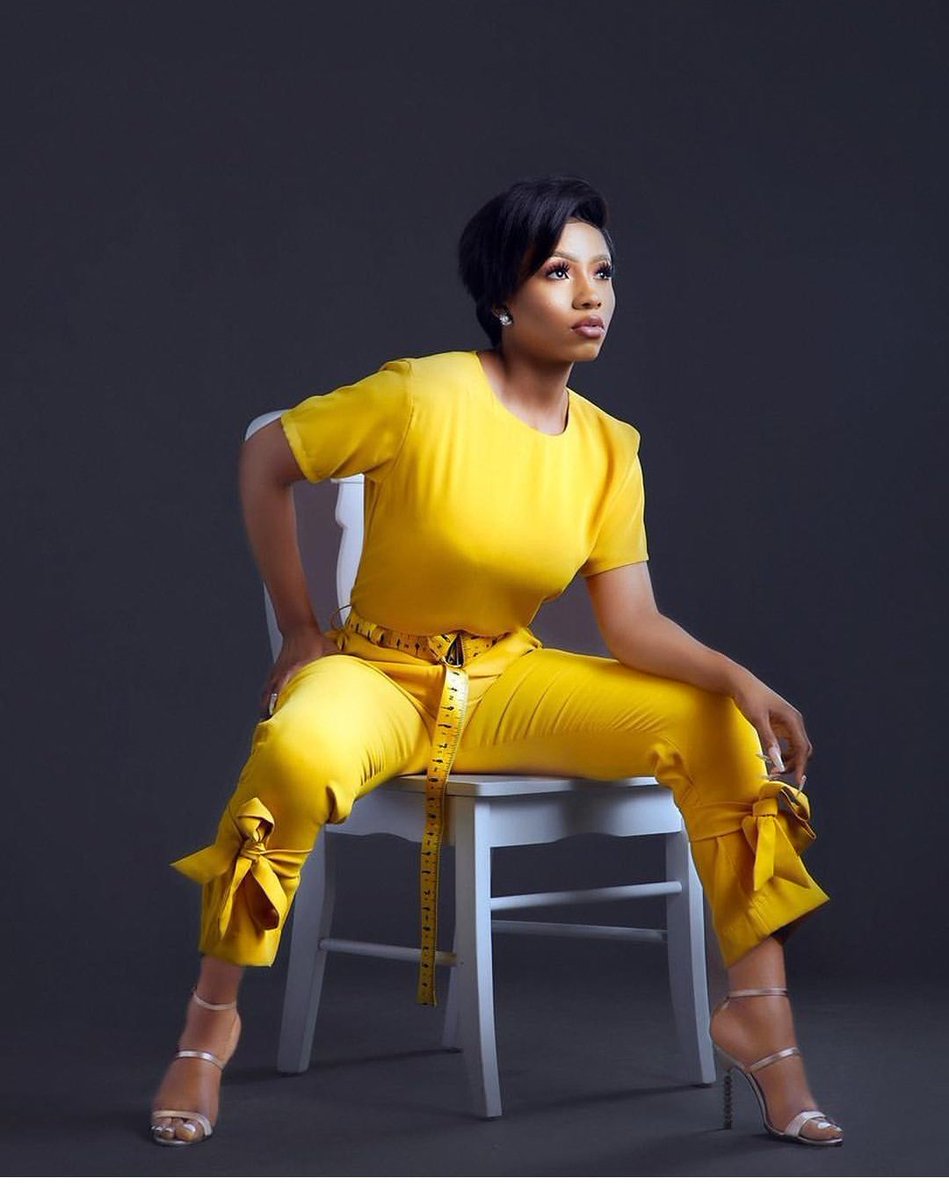 ToyosiSamuel11's tweet image. How many times will we have to tell these noise makers that QUEEN MERCY is not their fav mate,not this life or the one to come🛡🛡🛡🛡🛡🛡🛡🛡🛡🛡🛡🛡🛡 #mercylambo 
#MercyXCubana 
#MercyXDencia 
#MercyInnosonAmbassador #Bbnaija