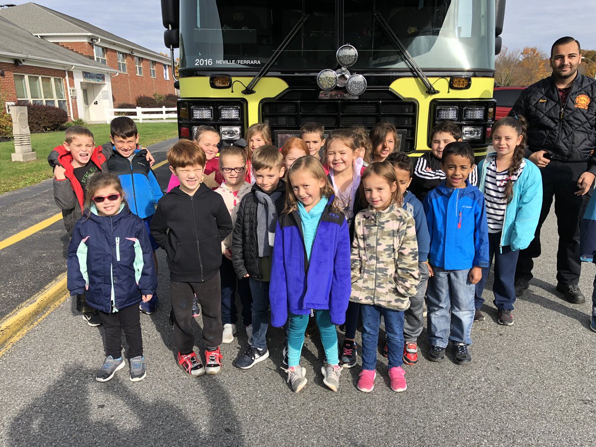 Community, collaboration and learning with Kent, Carmel and Lake Carmel firefighters today #carmel6cs <a href="/JanetWarden/">Dr. Janet Warden</a> @carmelsupt @Carmelschools @KESPrincipal6Cs <a href="/CarmelTA3/">Carmelta</a>