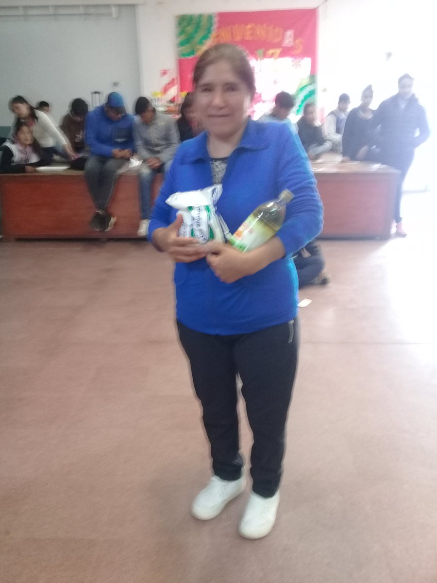 Jesi232323's tweet photo. Festejo del Dia de la Madre. Hermosa jornada, los niños felices compartiendo una lota con sus mamis.
Plan alimentario salteño Esc. Lugones.
@rubem_dario29 https://t.co/m0wkfjSLq0