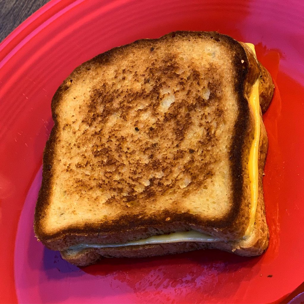 dallascancer's tweet photo. I needed comfort food. @AldiUSA #livegfree bread. Have yet to be disappointed by their products.
#comfortfood #grilledcheese #celiac #celiacsafe #celiacdisease #coeliacsdisease #coeliac #celiaclife #glutenfree #glutenfreemeals #glutenfreelife #nocurenochoice #gf #gfree https://t.co/xRPpVeACgZ
