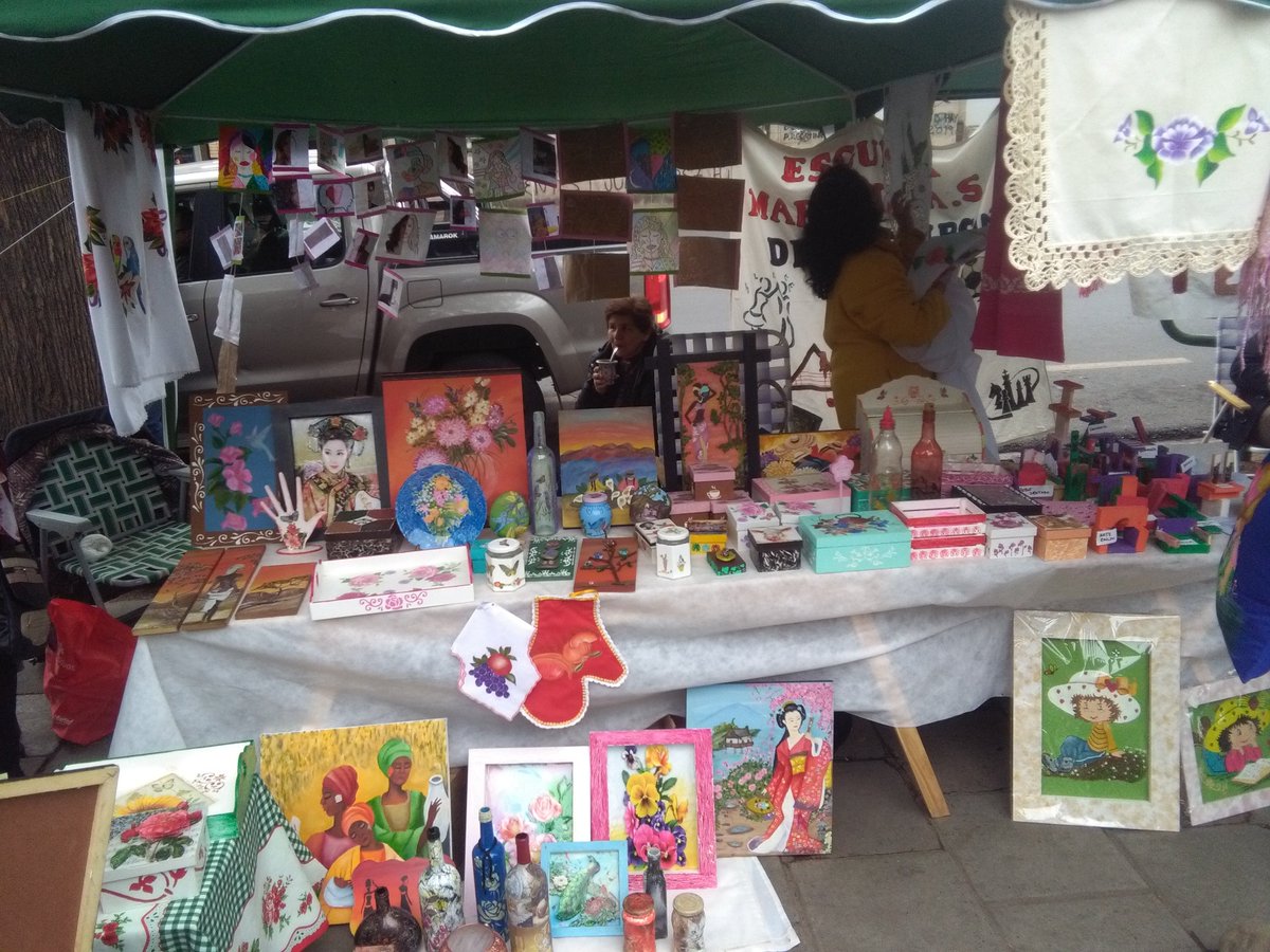 Muestra anual de artes visuales 👏👏🎨💙,<a href="/FerSiarezEa/">Fernanda Siarez EA</a> ,<a href="/patriciapinasco/">Patricia Pinasco</a> ,<a href="/AlancayDel/">CAROLINA ALANCAY</a> ,<a href="/jnbejarano/">Nicolas Bejarano</a>