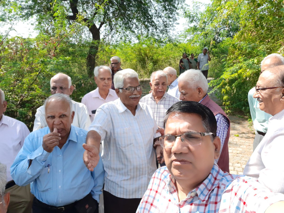 BLSwarnkar2's tweet photo. #AharCivilization dates back to 4000 BC.. #ArchaeologicalMuseum at #Udaipur collects various articles excavated from the sights settlements.. members of #VigyanSamiti visited the sight .. a good sight to visit.. https://t.co/JnUhqffv7g