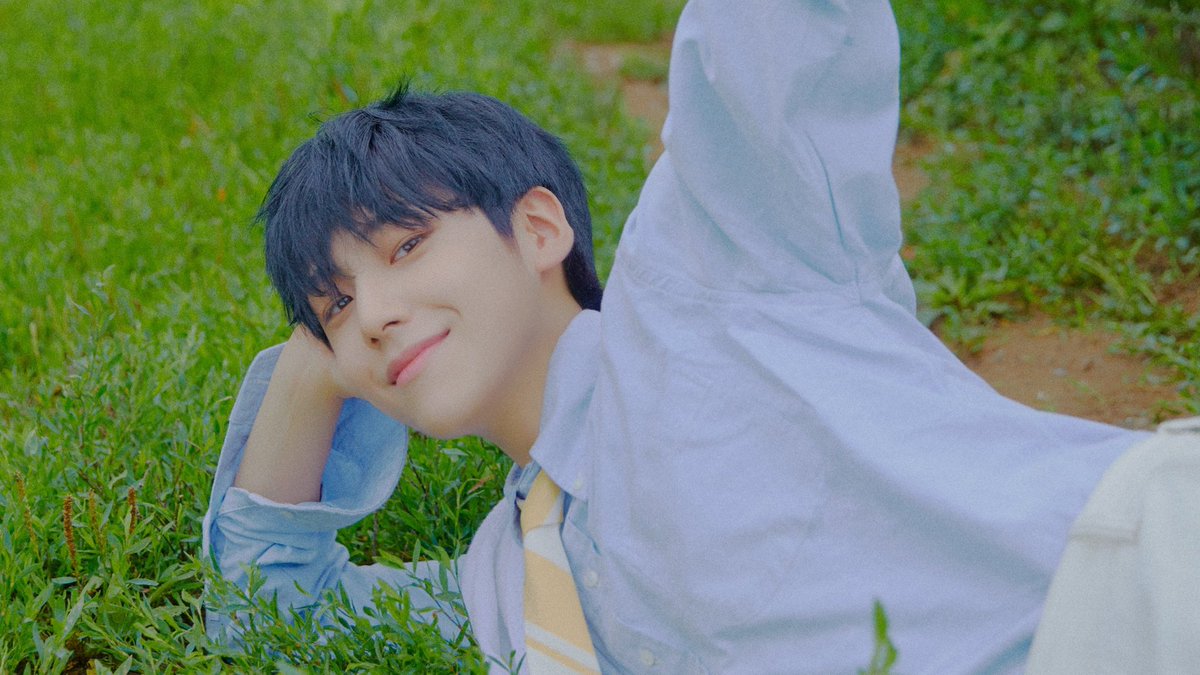 ESsung1's tweet photo. สุขสันต์วันเกิดนะคะคนเก่ง ขอให้มีความสุขในทุกวันนะ รักเสมอ❤️#HAPPY_EUNSANG_DAY https://t.co/dVNxC6tiQ0