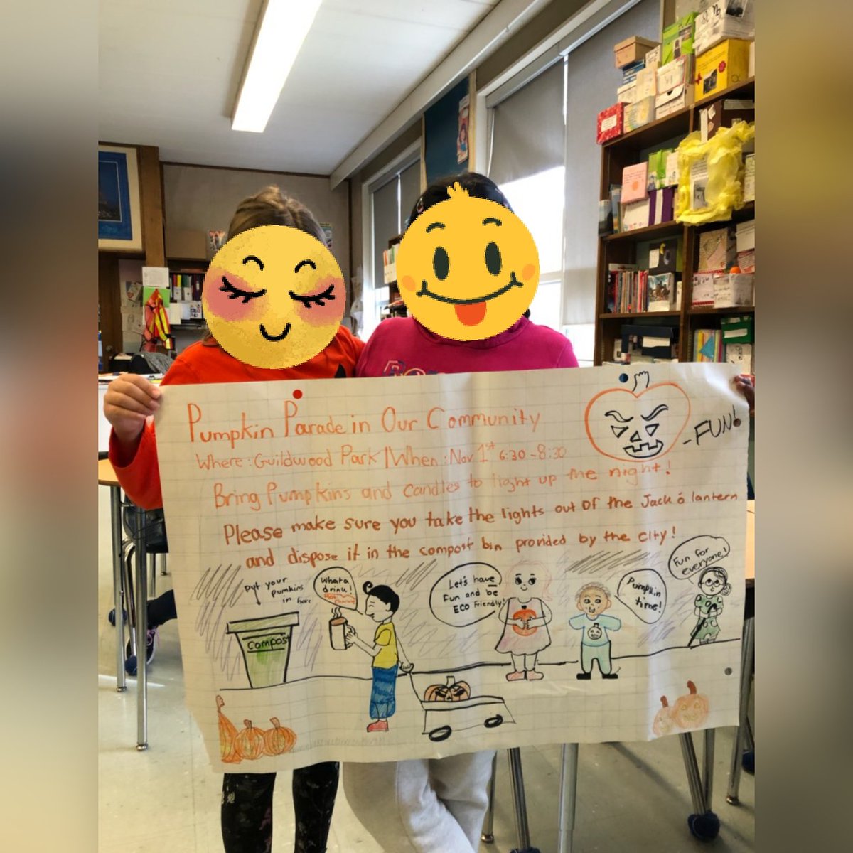 EcoSimcoe's tweet photo. Eco Team students sending a green message for an eco friendly disposing of the pumpkins at the community pumpkin parade. https://t.co/kNb7KoacMl