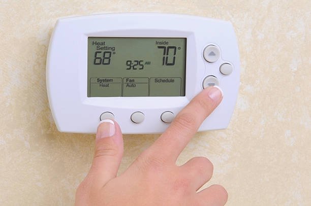 EXCELAIR2's tweet photo. Shoulder seasons like autumn and spring can be tricky at times. Do you set your HVAC to a consistent temperature this time of year or do you turn it on/off by need? https://t.co/eWoMoaNBJL