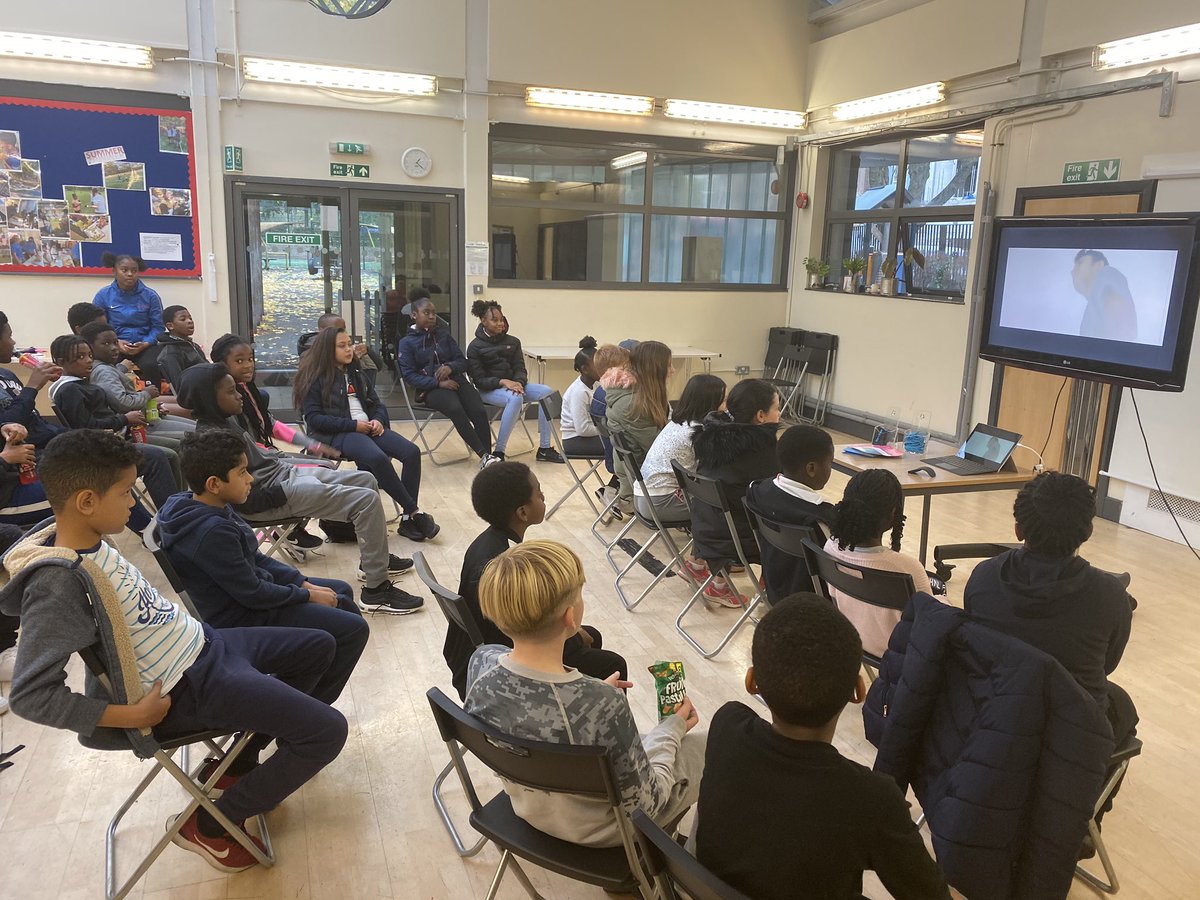 SportsCityLDN's tweet photo. YouvsTrain session at our October half-term playscheme! Be safe guys! @nationalrailenq @StreetGames #YouVsTrain https://t.co/RoMiZcdkft