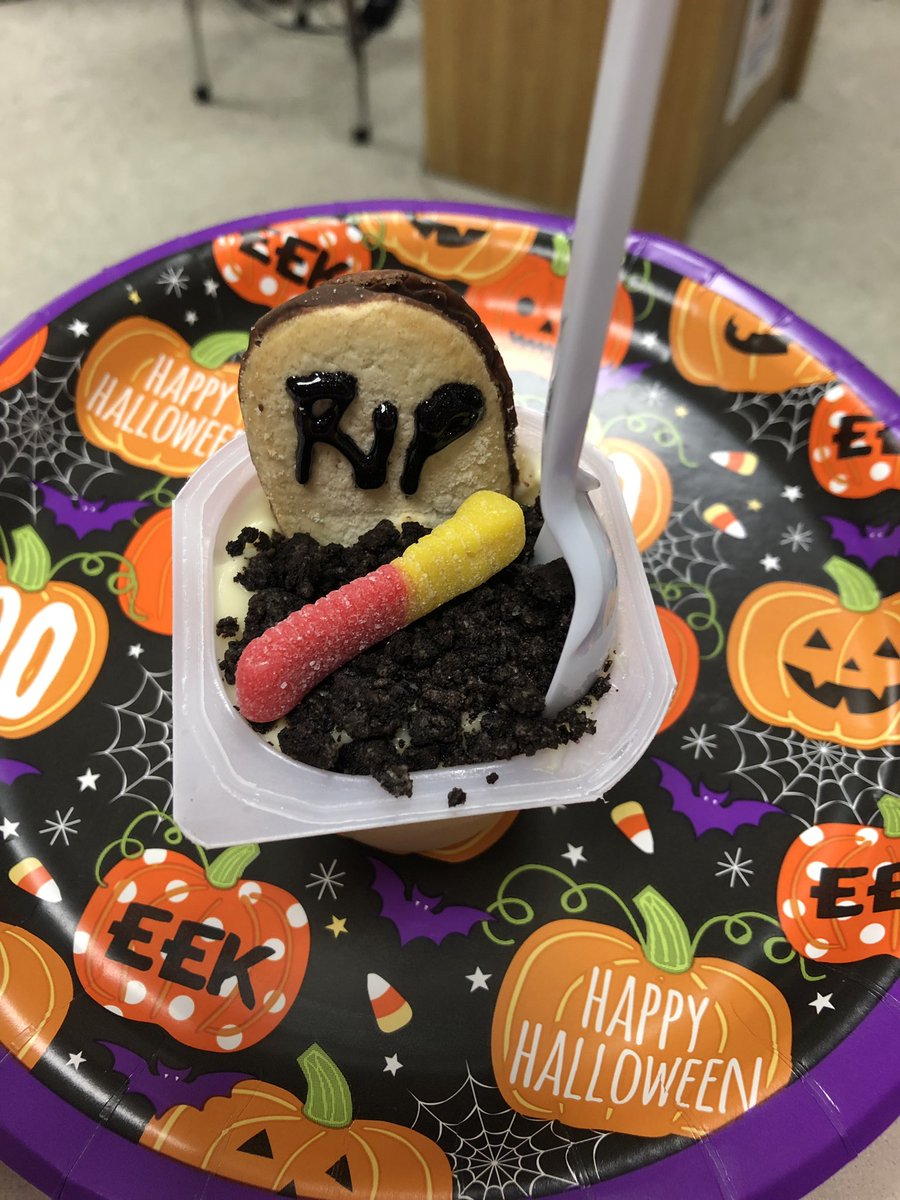 FarrahJohnson4's tweet image. Halloween came early in Food Science 3 class due to National Convention next week!! All projects made to be “sold” at local retailers! #funprojects @deltonasrFFA @DHSHappenings @VolusiaCTE