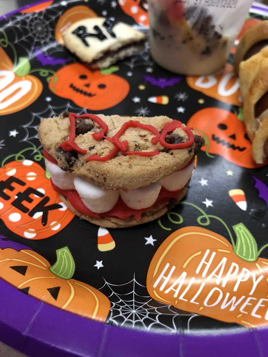 FarrahJohnson4's tweet image. Halloween came early in Food Science 3 class due to National Convention next week!! All projects made to be “sold” at local retailers! #funprojects @deltonasrFFA @DHSHappenings @VolusiaCTE