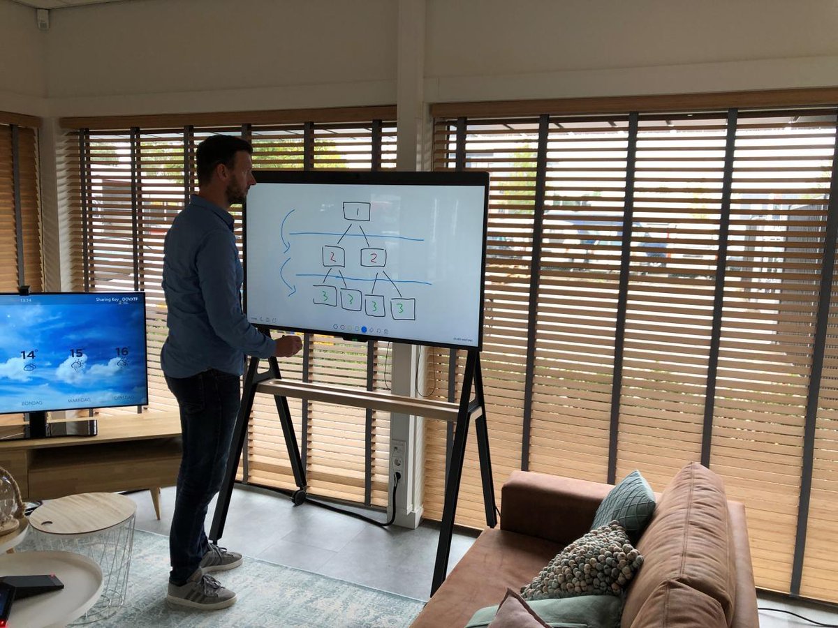 DTEN_Global's tweet image. We love @aboutRJ&apos;s Inspiration Center with the #DTEN #D7. It&apos;s great to know how the all-in-one #collaboration features bring small teams together from a distance. Tell us about your DTEN experience. We would like to hear from you, our customers!
