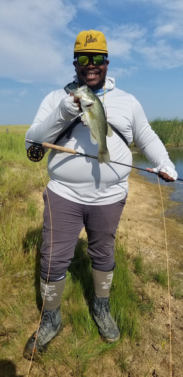 LathesTowns's tweet photo. Let me introduce you to the First and only Black owned Outdoors Outfitters Shop in Texas! @SlimPickinsVntg Jahmicah Dawes and a graduate of @TarletonState https://t.co/SYtbBYfftv #TarletonExcellence #TarletonAlumnus #DawesStrong #DawesBlessed https://t.co/yJTDLAuLFs