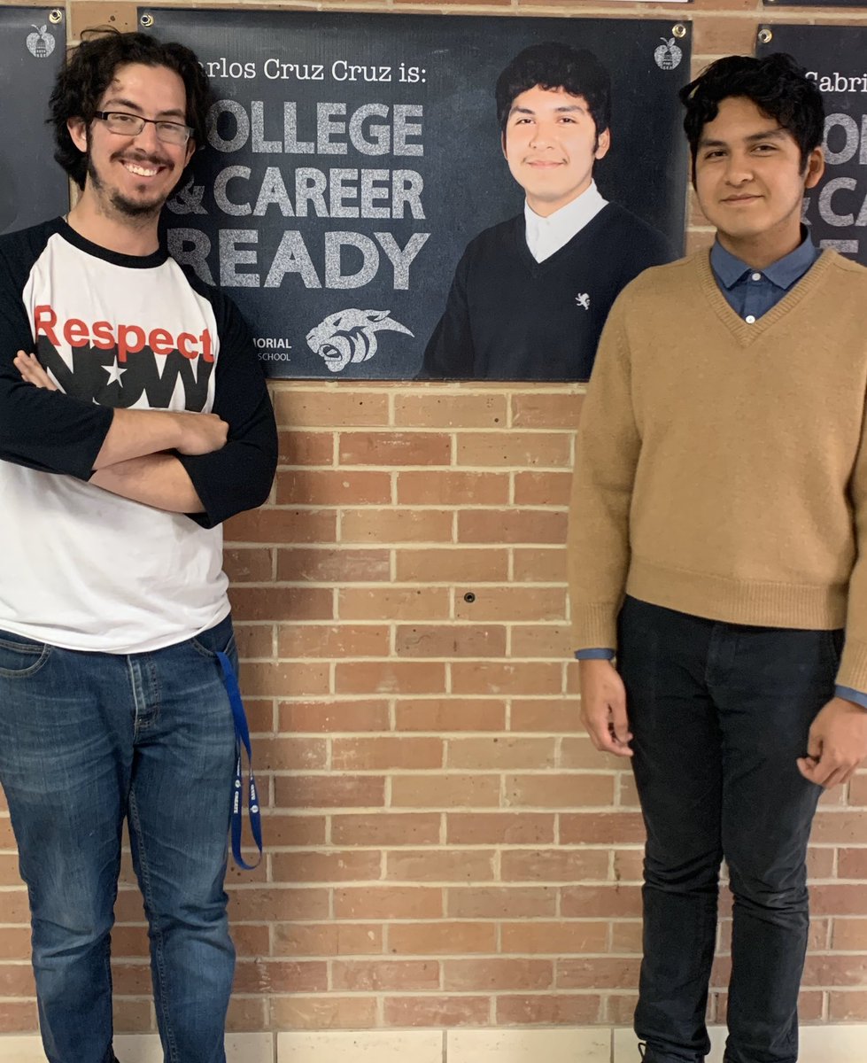 Congratulations to Carlos who is #collegeandcareerready and always dressed to impress! He wanted to take a picture with @EMHSAustinISD Band Director, Mr. Benavidez #CCMR @FineArtsAISD @AustinISD @craigsshapiro #AISDGameChangers #AISDproud #PawsUp 🐾