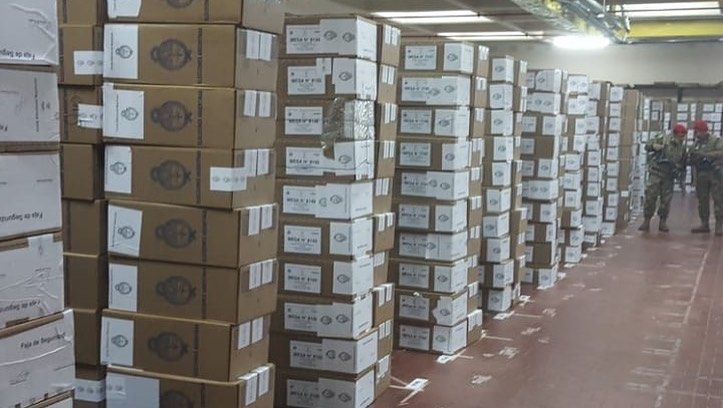 AgenciaTelam's tweet photo. Unos 93.500 efectivos de fuerzas armadas y de seguridad custodiarán la elección https://t.co/Nh0QCiMQAj https://t.co/P7YqmMCkTZ