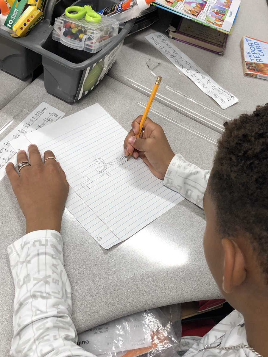 Queenjksn's tweet photo. Day of Design was amazing @AdamElementary! Our first task was to plan our design! @CFISDScience #cfisdScienceDayofDesign  #adameagles https://t.co/EMJs0j2NSK