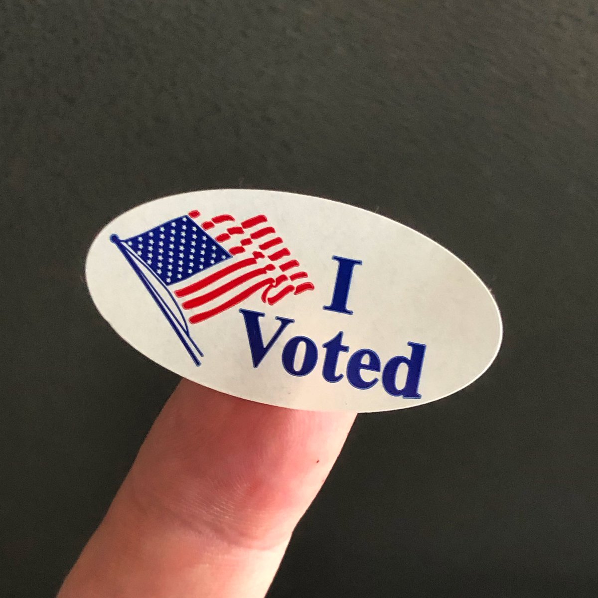 alonsorobles's tweet photo. Just a friendly reminder that Texas state law prohibits the use of mobile phones at the polls. So if you want to use any notes taken while researching your ballot, then make sure to bring them on paper. https://t.co/FHzxn1GbOR