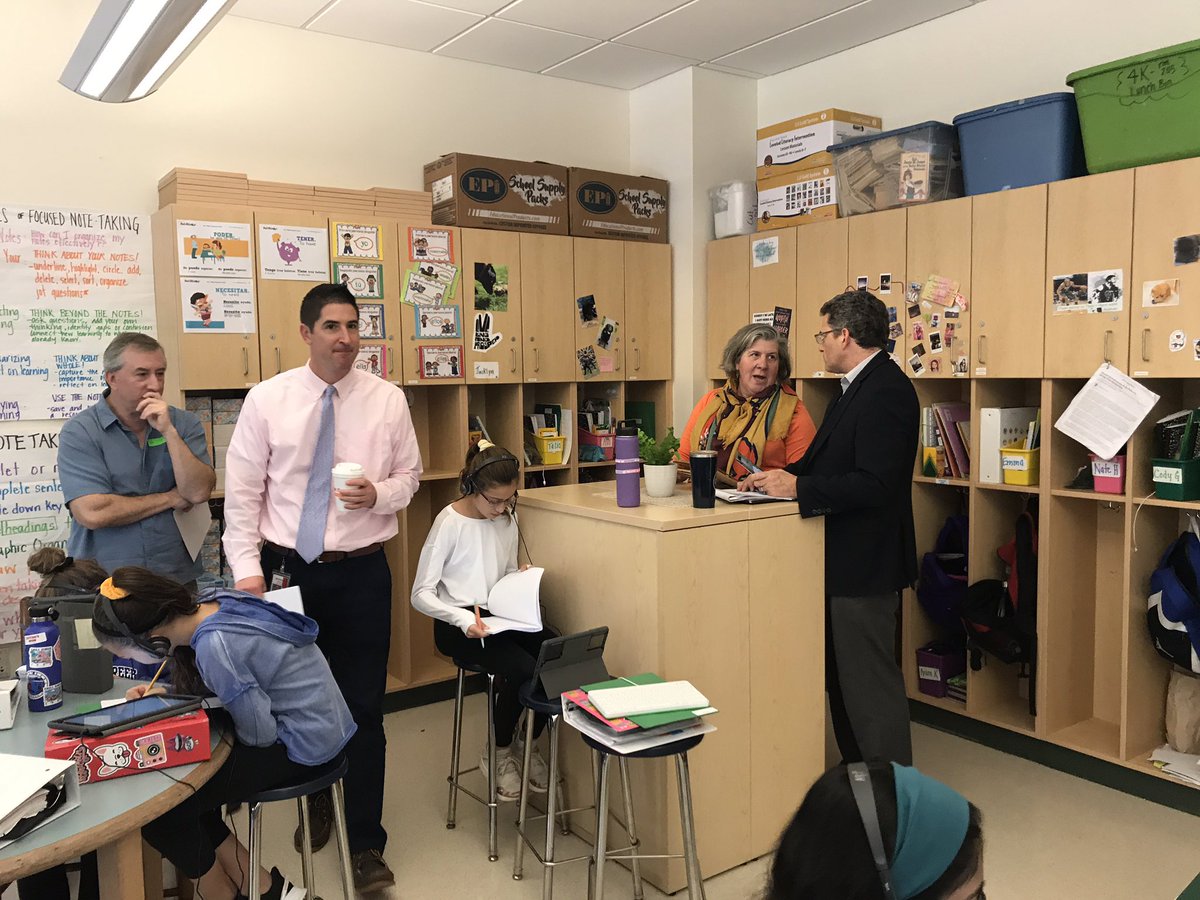 InstrCoachesGPS's tweet photo. GV Ts @ChristinaKlepp2 and @ms_rosenbergGV open their #NGSS classrooms to #GPSCT admins and coaches to teach us about #MakingLearningPersonal #CrosscuttingConcepts #ScienceEngineeringPractices @GreenwichpsCIPL @GVPrincipal @GVAsstPrincipal @DrJones_GPS https://t.co/p5thLtfkdq