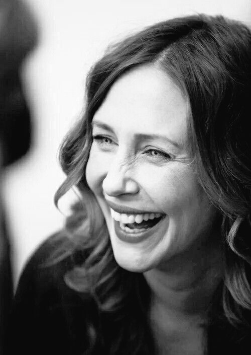 GigiFarmiga's tweet photo. Vera farmiga smiling is the most beautiful thing you will see today @verafarmiga 😍😍😍 https://t.co/ULMTEx0Msa