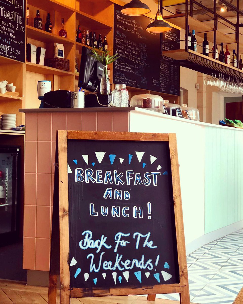 TheColonnadeBex's tweet photo. Breakfast &amp; Lunch is back for the weekends! 🎉🍴 Joining us midweek? We still have a tasty selection of sandwiches/toasties, hearty soups, pastries &amp; cakes to enjoy! ☕️ 🍰 🌊 View the menus at https://t.co/fgK97liWeq
#BexhillOnSea #Bexhill #Sussex #Weekend #Breakfast #Lunch https://t.co/KuJcZ8x3Vd