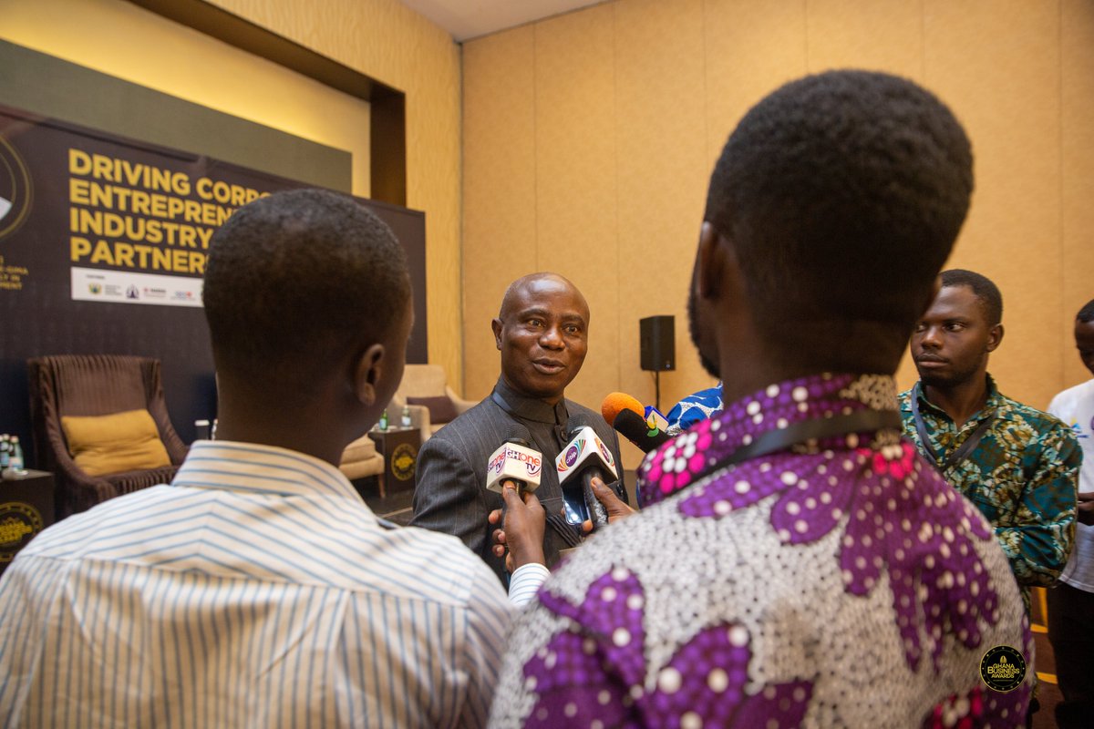 akyherb's tweet photo. “Failure defeats losers, failure inspires winners.” #GhanaBusinessAwards by @Latifglobe 
@kumadorian
@Adekye_the_poet
@OfficialDjlink
@jabdulai
@londonna99
@ttaaggooee https://t.co/G8KTus8mgA