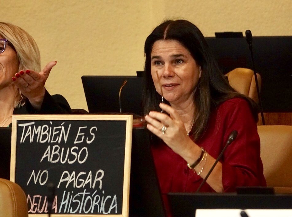 Mi llamado a la izquierda y al Frente Amplio es que no se sientan dueños de este movimiento social. Muchos actúan como si la gente les hubiera entregado el legado de esas demandas, cuando la verdad es que la gente no quiere saber nada de ustedes y tampoco de nosotros.