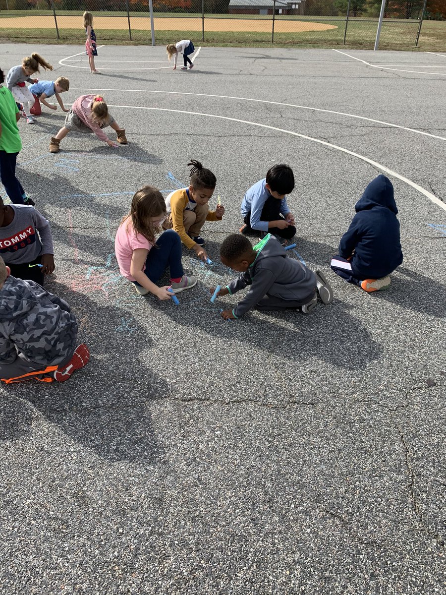 hcpss_aes tweet picture