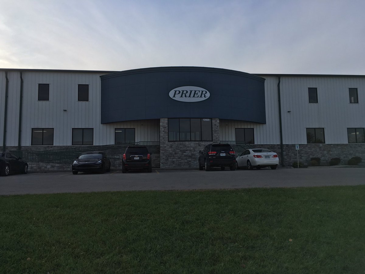 MOEnterprise's tweet image. Our #lean experts joined @prierproducts in #GrandviewMo this week to run their team through a #leansimulation where they experienced in real-time how lean practices can cut wastes/improve efficiency. Kuddos to this MO co. for really embracing the concept— we expect great things!