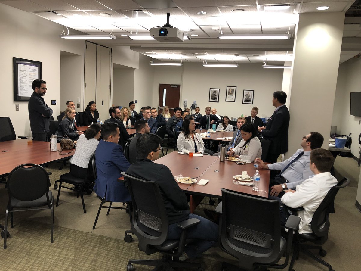 It's happening!🥳🥳Welcome to @UTHPMR residency interview. #Physiatry #RehabilitationMedicine