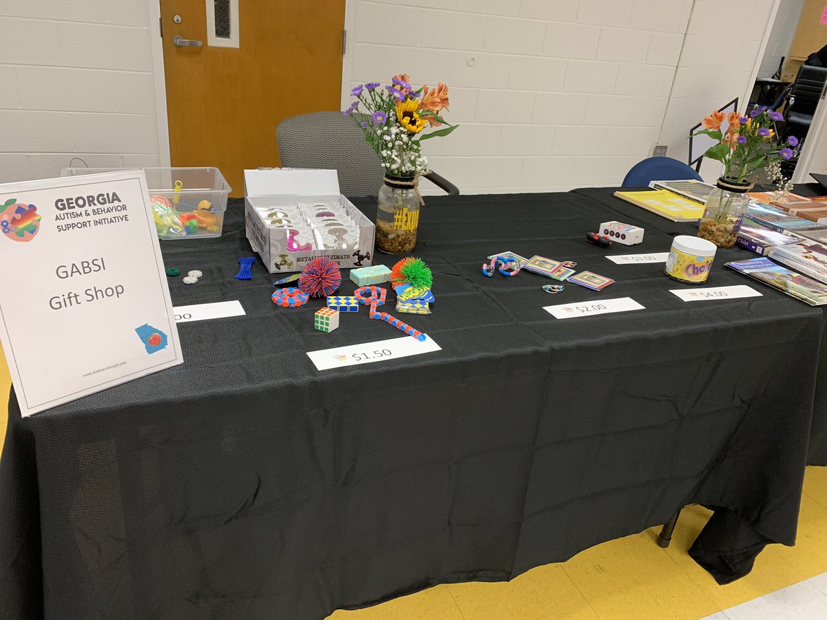 Megan Sayago tweet media