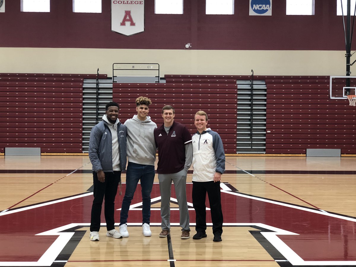F_xavier_G's tweet photo. After a great visit, I am excited to say i’ve recieved my first offer from Alma College! Thank you Coach Clark and Coach Edwards for having me on campus! https://t.co/Il8azWvvaD