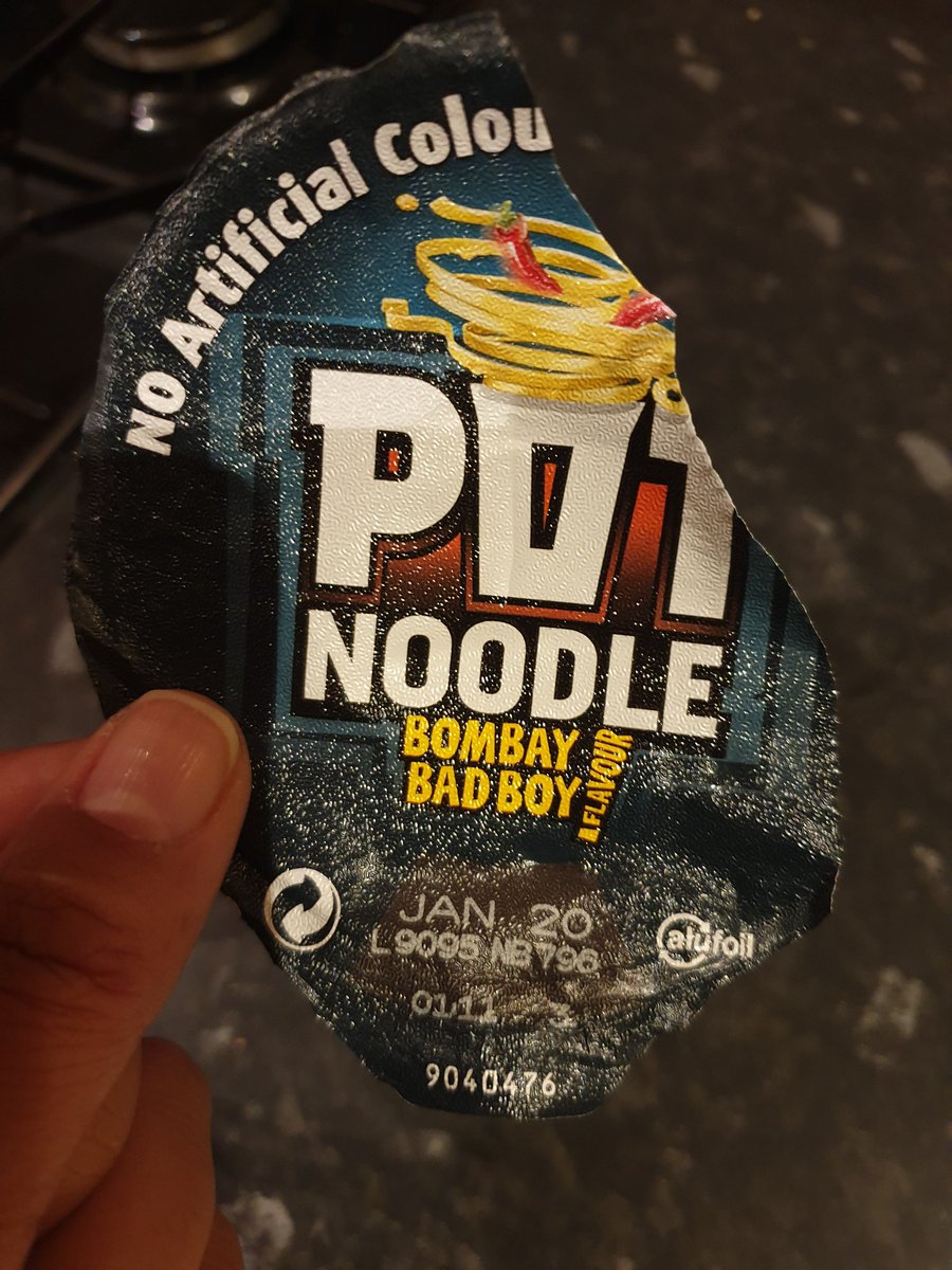 Sandi_H_xx's tweet image. Carving some crap food! It's like im hungry .... but not!...Time for a #Bombaybadboy!... haven't had this for ages! #potnoodle