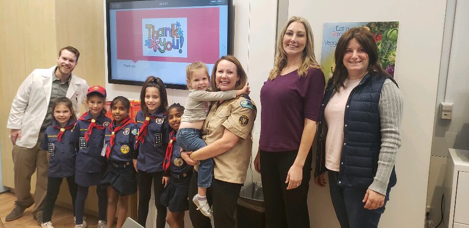 1st ever Friday nights kids &amp; parents nutrition class in a HealthHUB!!! The kids had so many good questions! Lucky to be able to #LeadTheChange <a href="/CVSHealth/">CVS Health</a> by #TransformingHealthcare #HUBYeah <a href="/SheaManigo/">Shea Manigo</a> <a href="/Skimdit/">Jeffrey Schmidt</a> <a href="/srecvs/">Shawn Eaton</a> <a href="/raj_thakur2/">Raj Thakur</a> <a href="/ATodd_FL/">Alexandra Todd</a> <a href="/KimRodr38163139/">Kim Rodriguez</a> <a href="/tiffanyb93/">Tiffany B.</a>
