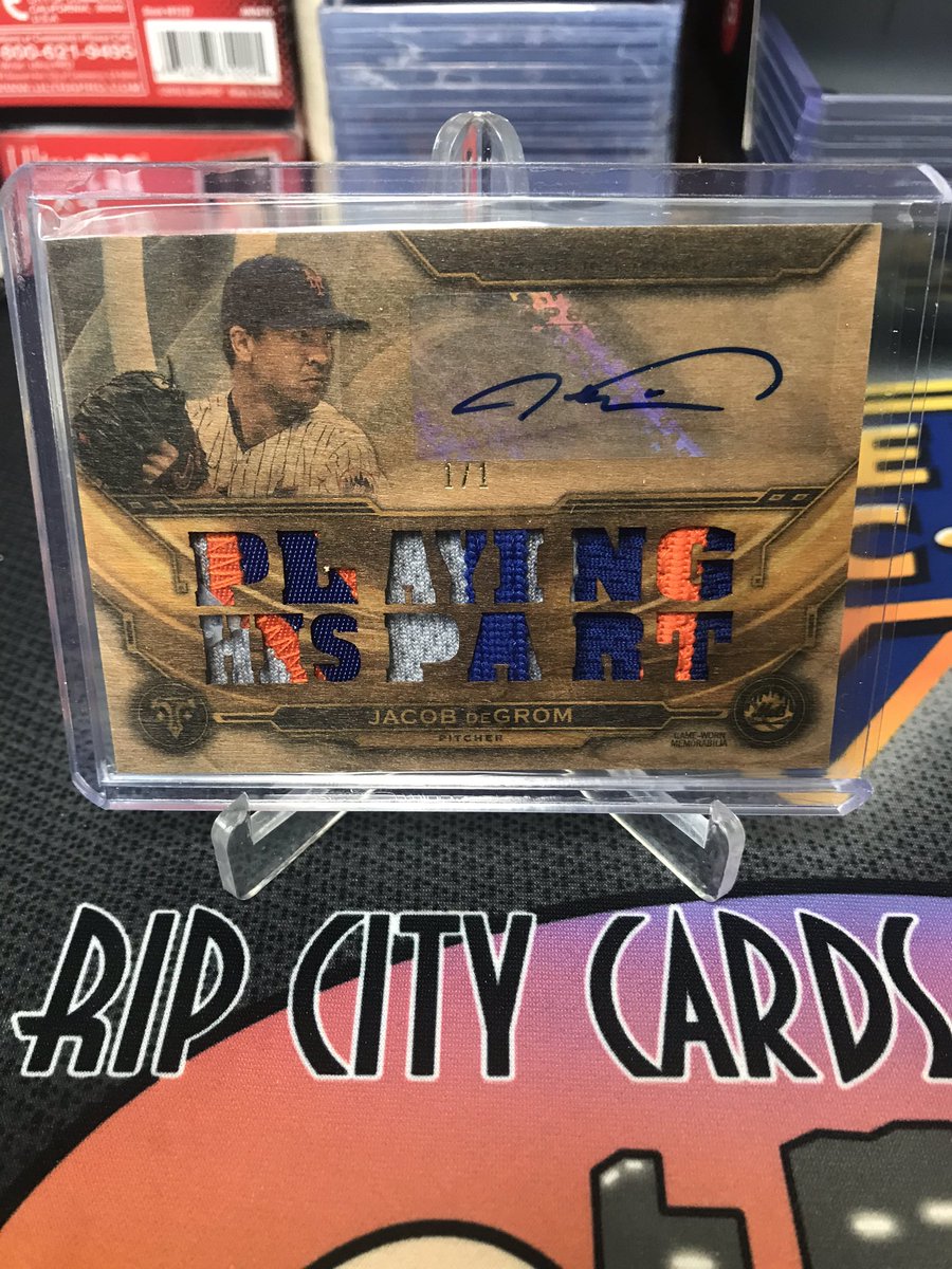 RipCityCards's tweet image. Filthy Jacob DeGrom 1/1 Wood Parallel! #topps #triplethreads #baseball #tradingcards #sportscards #groupbreaks #casebreaks #collect #thehobby #ripcitycards