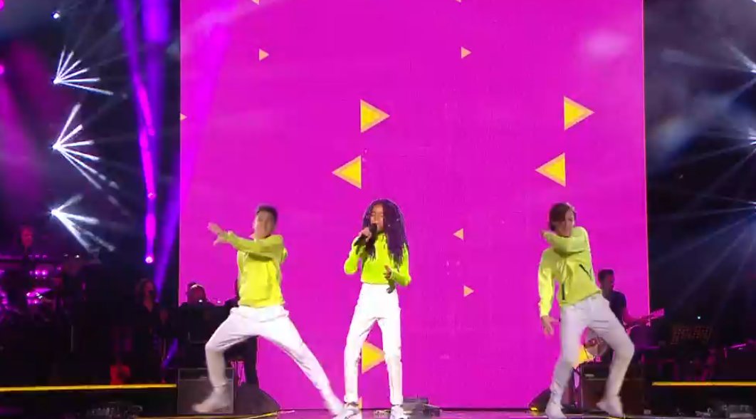 VieNatureSavoir's tweet photo. #TheVoiceKids quand #Talima fait bouger tout le monde! https://t.co/iccUDaus8W