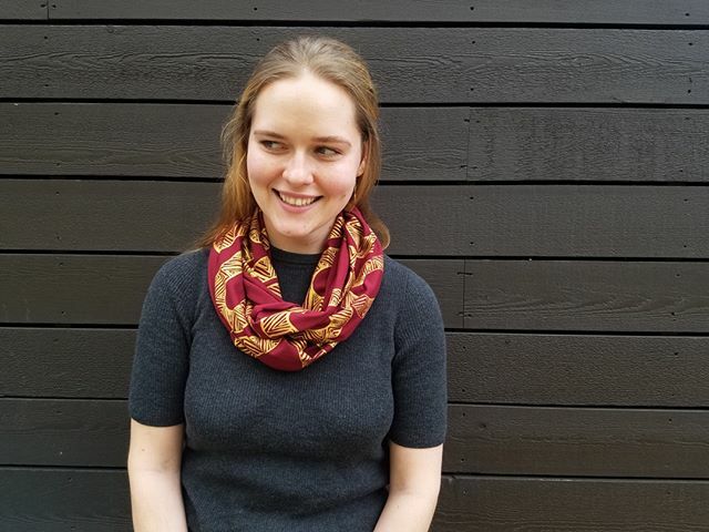 We are down to just ONE of these #HandPrinted infinity scarves! Shimmery gold printed 'Serpent' 🐍  on uber soft deep red! In the sale section #intheshop or get in touch directly to inquire! We're happy to send over more photos ✨ ift.tt/2NbjLDy