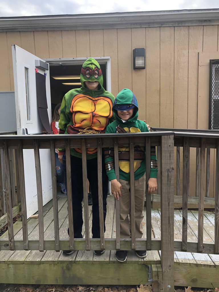 Ms. Goetschius and Dominic in 4th grade are #Twinning Ninja Turtles style! <a href="/SenecaElem/">Seneca Elementary</a> #bestmusicteacherever